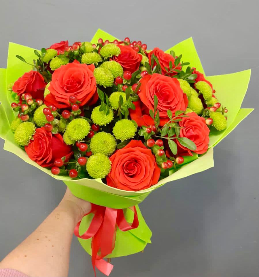 Букет цветов из: Хризантемы и Розы в Баймаке