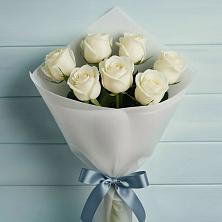 Букет 7 Белых роз Эдлесс Лав в Баймаке