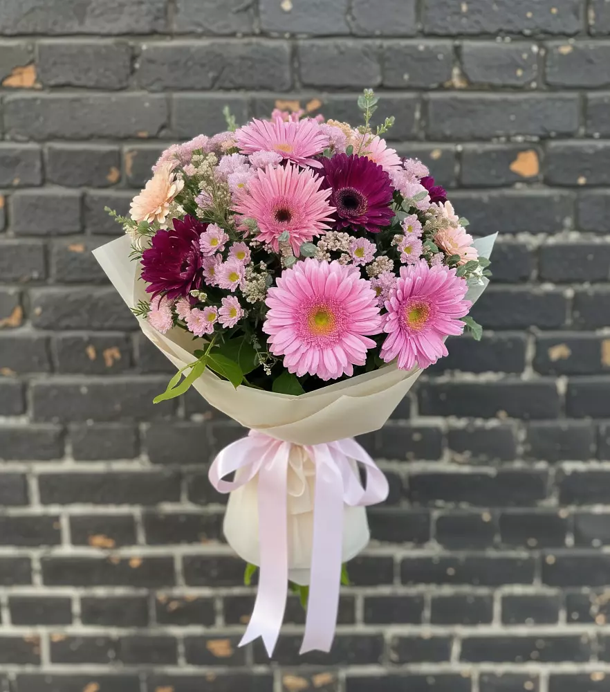 Букет цветов из: Герберы и Хризантемы в Баймаке