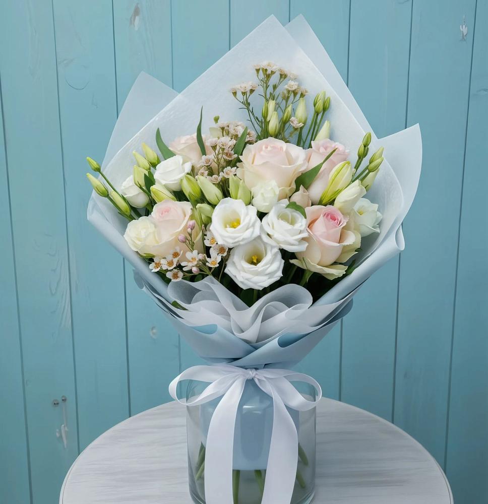 Букет цветов из: Розы и Лизиантусы в Баймаке