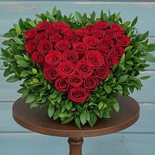 Цветочная композиция из Розы в виде сердца в Баймаке