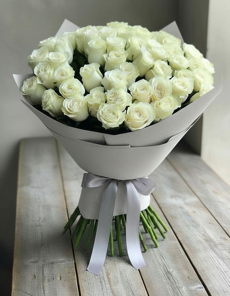 Букет 35 Белых роз в Баймаке