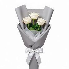 Букет 3 белые розы в Баймаке