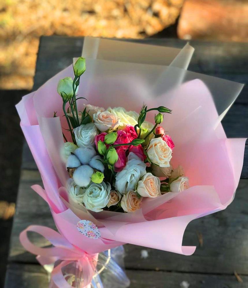 Букет цветов из: Розы и Лизиантусы в Баймаке