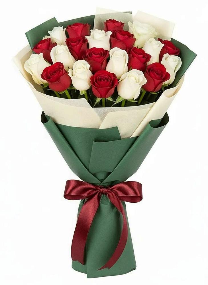 Букет Микс из красных и белых роз в Баймаке