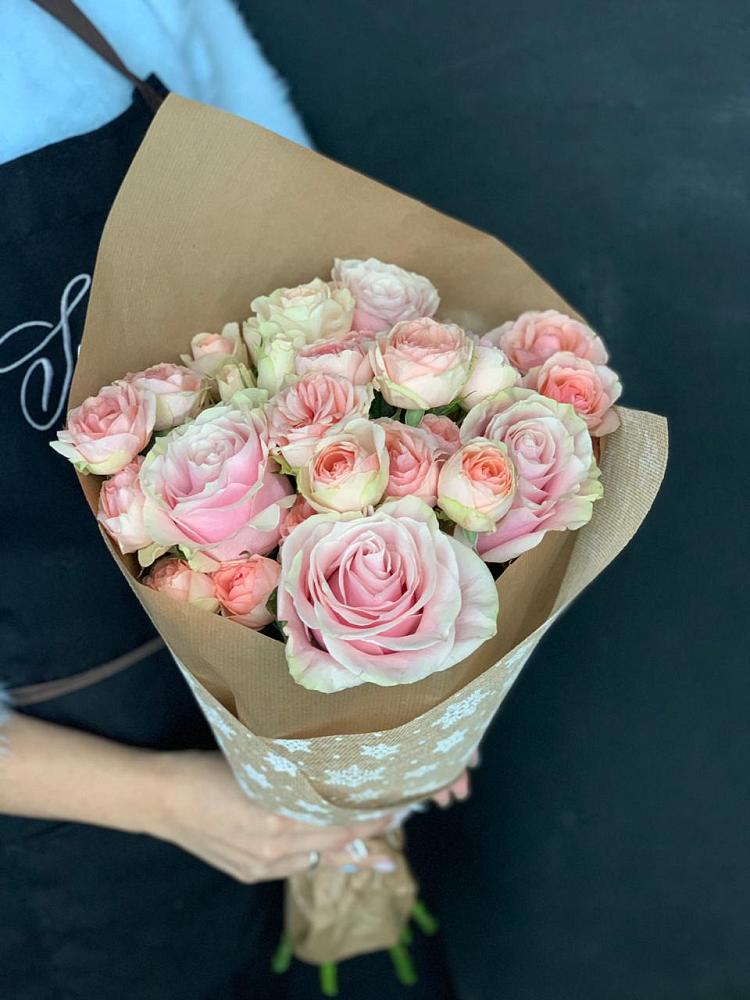 Букет цветов из: Хризантемы и Розы в Баймаке