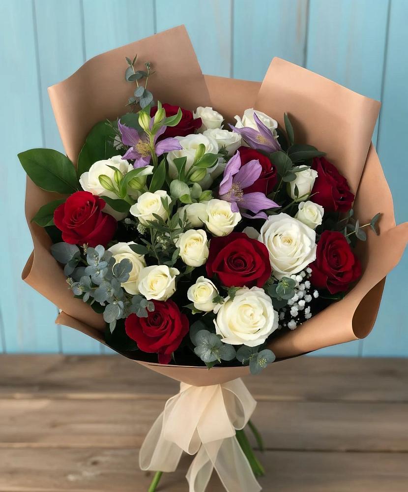 Букет цветов из: Розы и Альстромерии в Баймаке