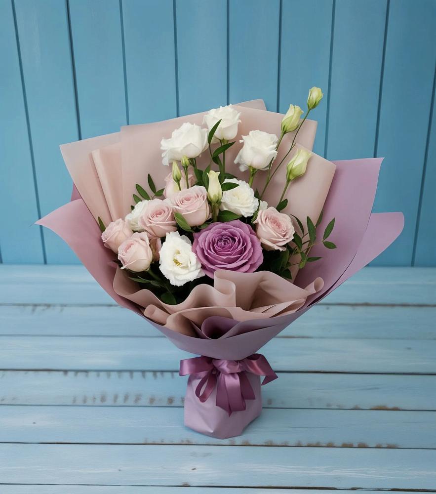 Букет цветов из: Розы и Лизиантусы в Баймаке