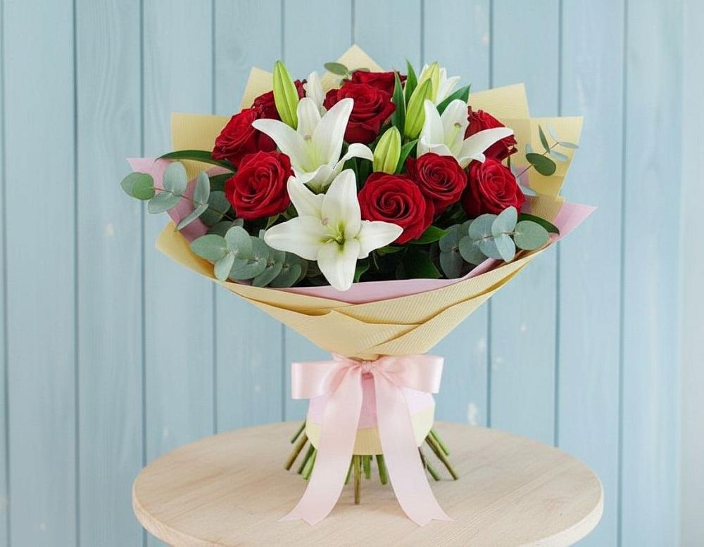 Букет цветов из: Лилии и Розы в Баймаке